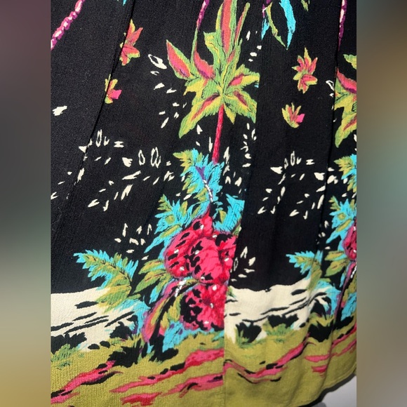 Women’s White Stag 22W/24W Skirt - Picture 2 of 3